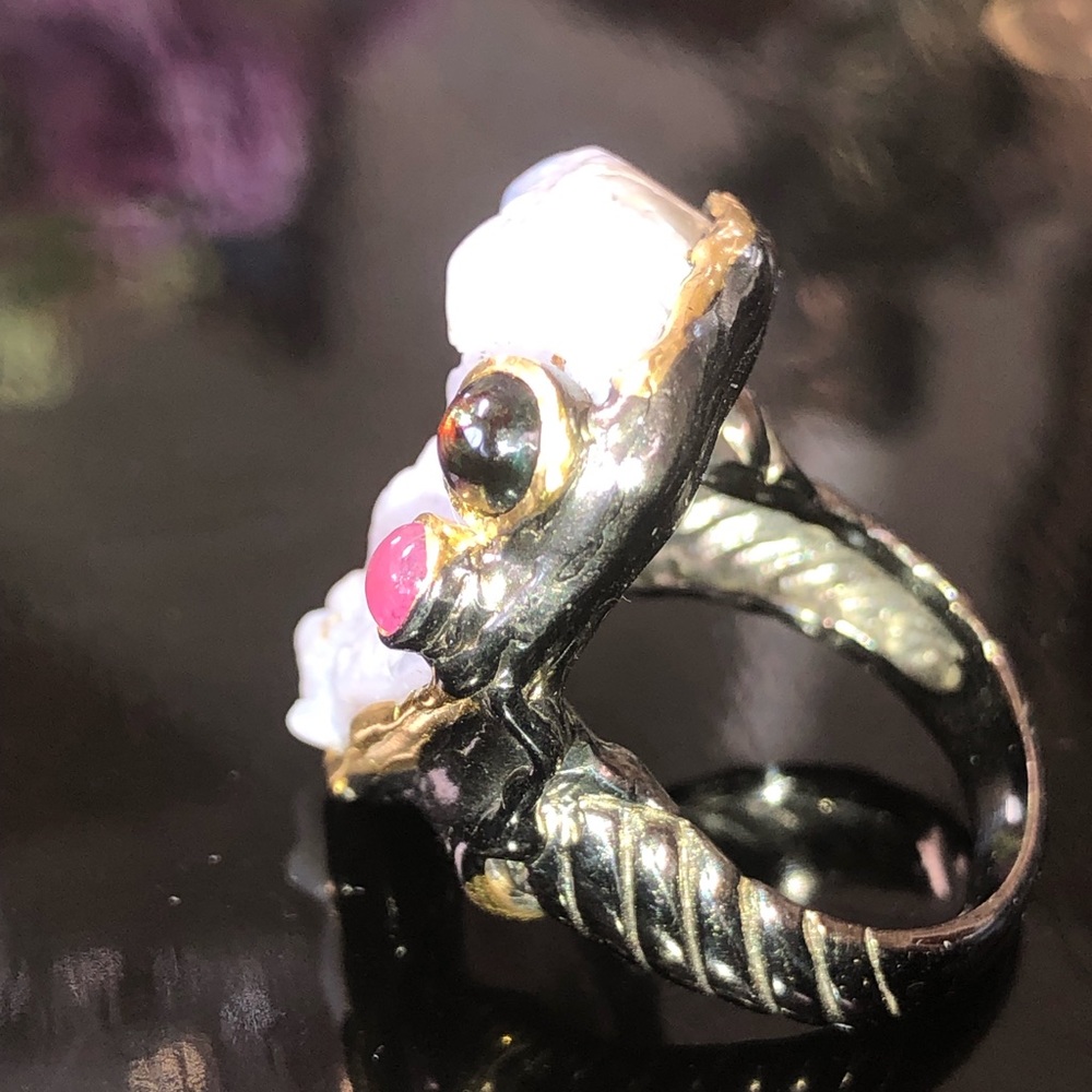 Very Unique Genuine Chalcedony Ring - image 2